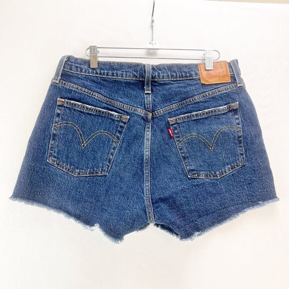 Levi's 501's Button Fly Cutoffs Size 32 - Picture 2 of 8